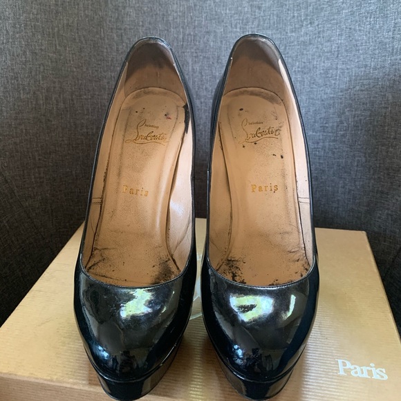 Louboutin Bianca Patent Leather Heels - Picture 9 of 14
